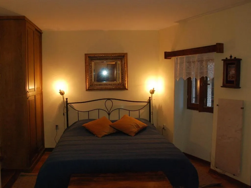 Apartment Kamene Price Rooms, Music And Food Croatia