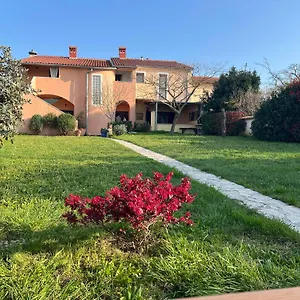 https://apartments-nika-volme.pula-hotels.org