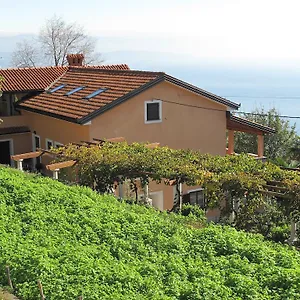 Apartment Pergola, Veprinac