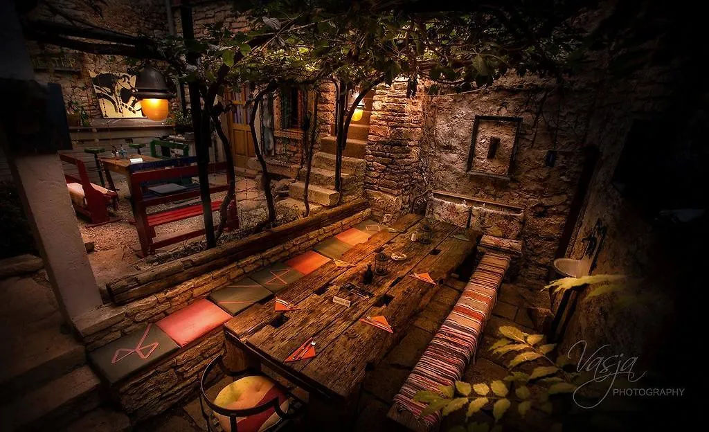 Kamene Price Rooms, Music And Food Apartman