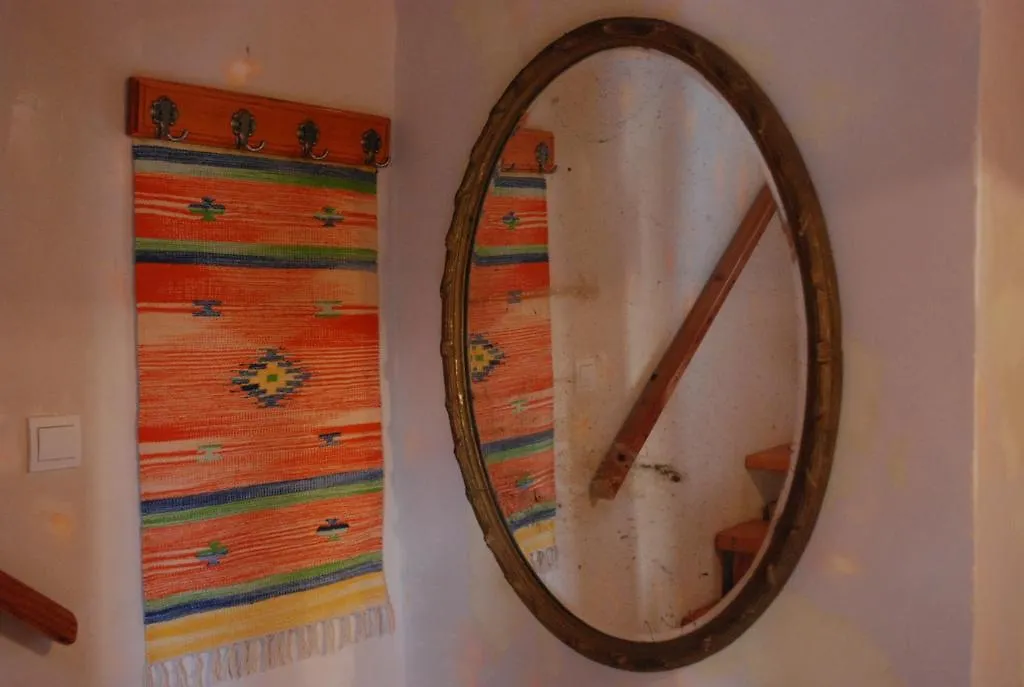 Kamene Price Rooms, Music And Food 0*, Bale Croatia